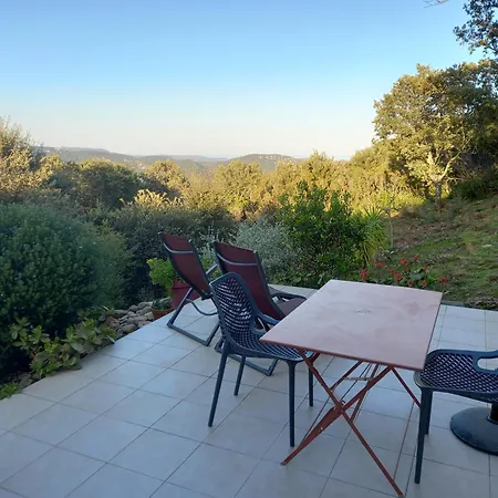 Mini 1 Piece 19 M2 Pour 2 Personnes Piscine Partagee Climatisation Porto-Vecchio (Corsica)