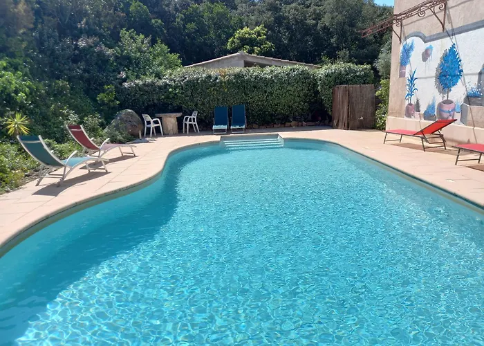 Mini 1 Pièce 19 M2 Pour 2 Personnes Piscine Partagée Climatisation